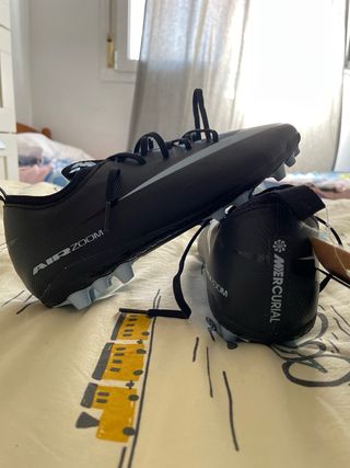 Botas de fútbol Nike Talla 38.5