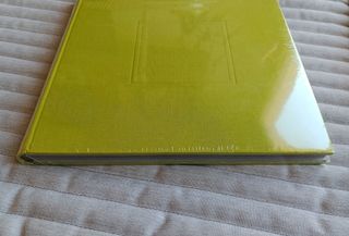 Álbum tela 25x25 cm color verde lima. nuevo.