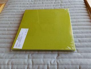 Álbum tela 25x25 cm color verde lima. nuevo.