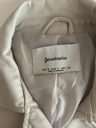 Cazadora polipiel Stradivarius Beige Talla S