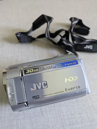 Cámara JVC Everio GZ-MG330