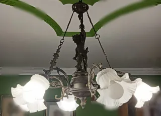 Mesa de centro y auxiliar y Lamparas de Forja.