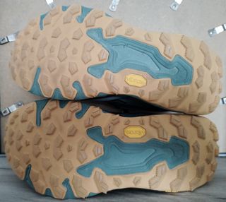 Zapatillas New Balance V9 Trail