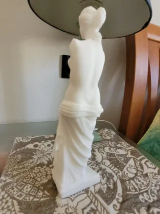 Statuetta Venere marmo bianco