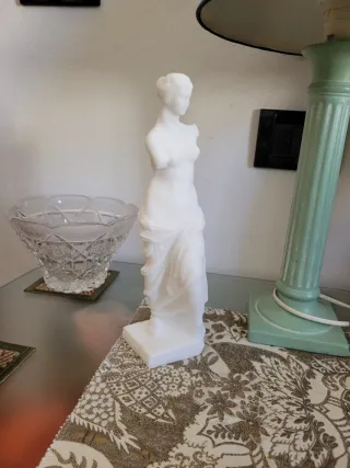 Statuetta Venere marmo bianco