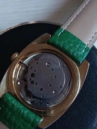 Reloj Timex Mecánico Vintage Dorado