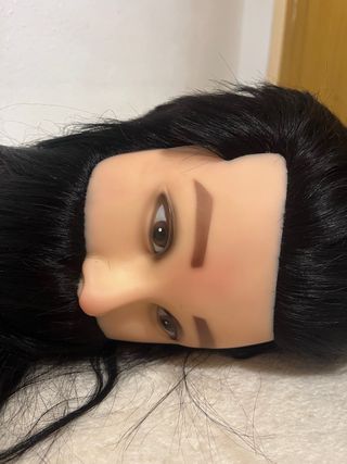 Muñeco de peluquería con barba