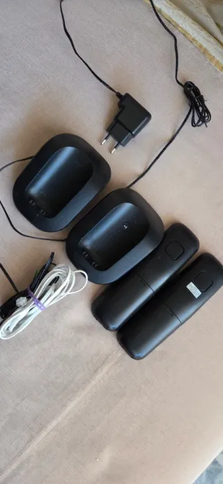 Dúo de teléfonos inalámbricos