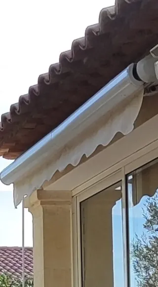 Toldo exterior 3m beige con cofre