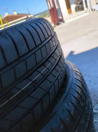 2 Ruedas Firestone 215/55 r17 94w