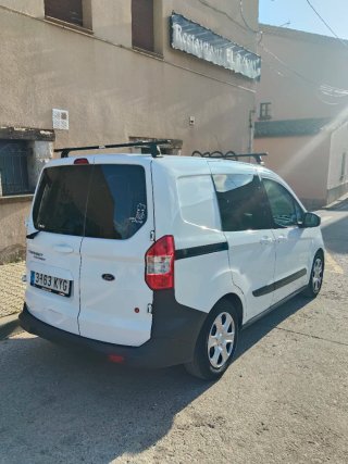 Ford Transit Courier
