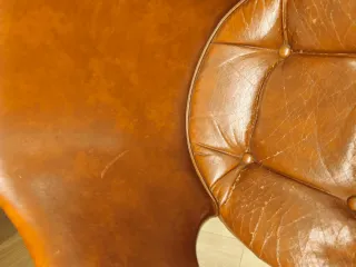 Butaca de cuero marrón