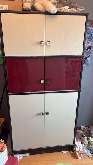 Zapatero Beige y Rojo