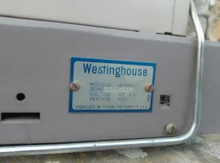 Antigua estufa eléctrica Westinghouse Cozy Glow St