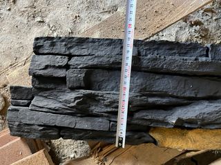 Revestimiento de piedra negro