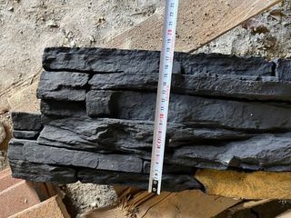 Revestimiento de piedra negro