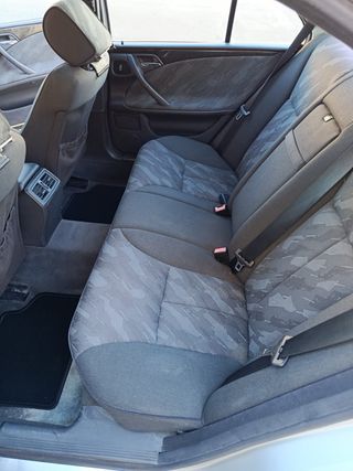 Mercedes-Benz Clase E 2002