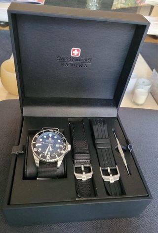 Reloj Swiss Military Hanowa negro