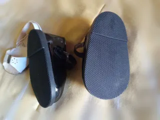 Zapatos válidos a Pierina y muñecas grandes