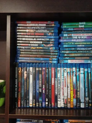 Lote 256 Blu-ray y 11 DVD Películas