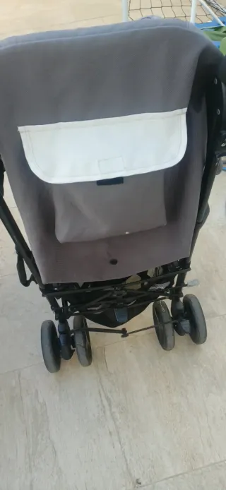 Carrito de paseo Inglesina TRIP gris