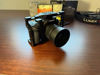 Cámara Lumix G80 + Objetivo y accesorios