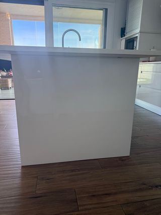 Muebles de cocina, isla y vitrocerámica