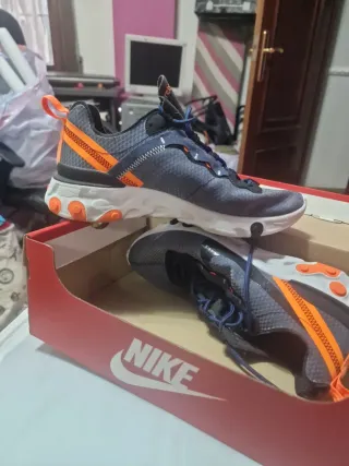 Nike React Element 55 SE Gris Naranja
