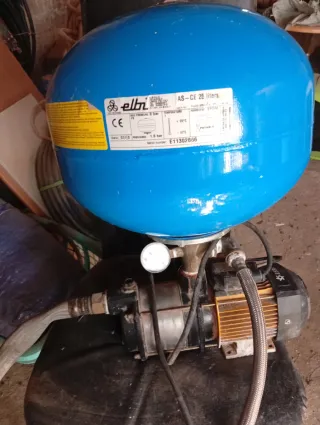 Bomba de agua eléctrica con manómetro