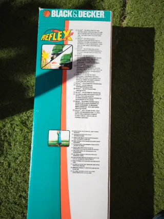 Cortabordes Eléctrico Black & Decker 250W