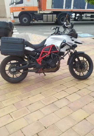 BMW F700 GS Blanca