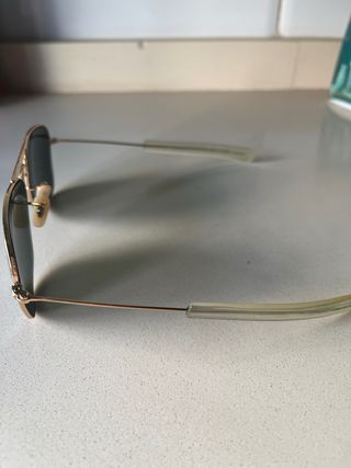 Ray-Ban Caravan Dorado Patillas Bayoneta