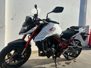 Honda Hornet 750 - 7800km - Garaje