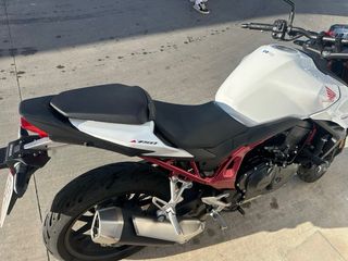 Honda Hornet 750 - 7800km - Garaje