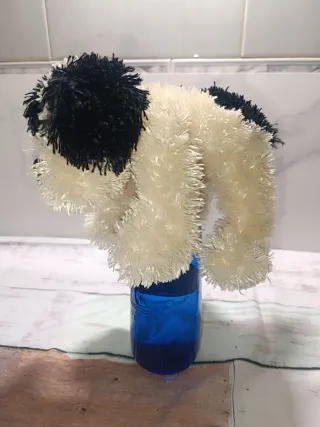 Lote 4 peluches: 2 muñecas, perrito y gatito