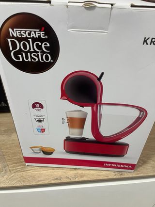 Cafetera Dolce Gusto Roja