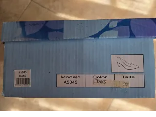 Zapatos de tacón azul talla 37