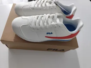 Zapatillas Fila Unisex Blancas y Rojas