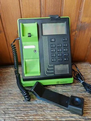 Teléfono Público Telefónica Antiguo