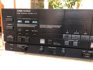Amplificador integrado Alpine-Luxman LV-117 Negro