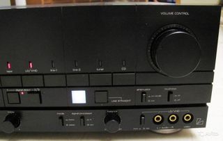 Amplificador integrado Alpine-Luxman LV-117 Negro