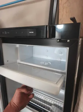 Nevera Thetford N4080E+