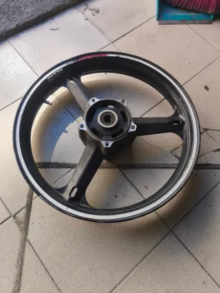 Llanta Suzuki V-Strom