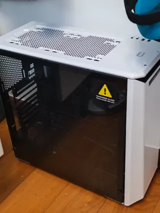 Caja PC Blanca con Panel de Cristal Templado
