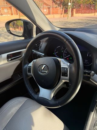 Lexus CT 2012