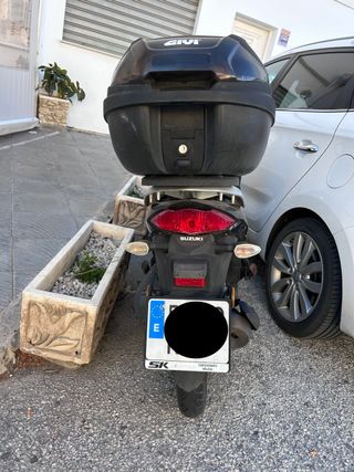 Suzuki Address 125 Negra 2019 - 7500km