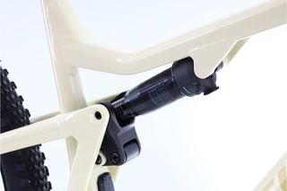 Bicicleta Focus Thron 2 6.8 XT t.XL Reacondicionada