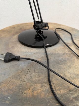 Lámpara de escritorio flexo negra