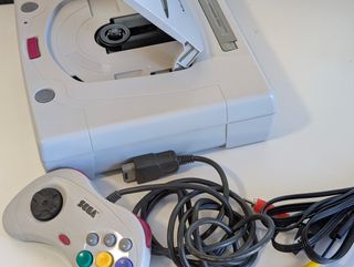 Sega Saturn Model 2 Japonesa con mando