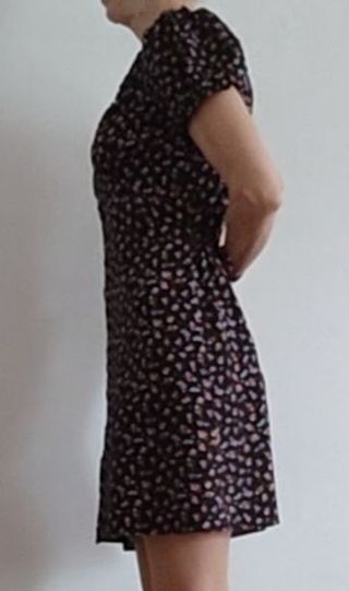 Abito corto Pimkie + bottoni e vita definita